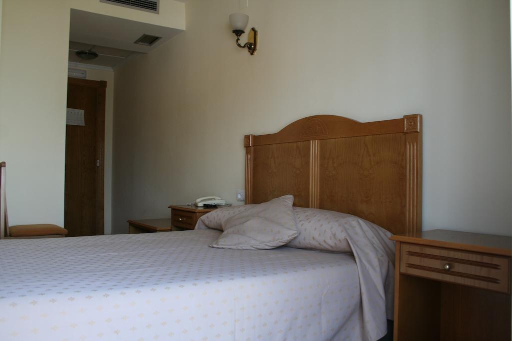 Hotel Austria 76 Sagunto Δωμάτιο φωτογραφία